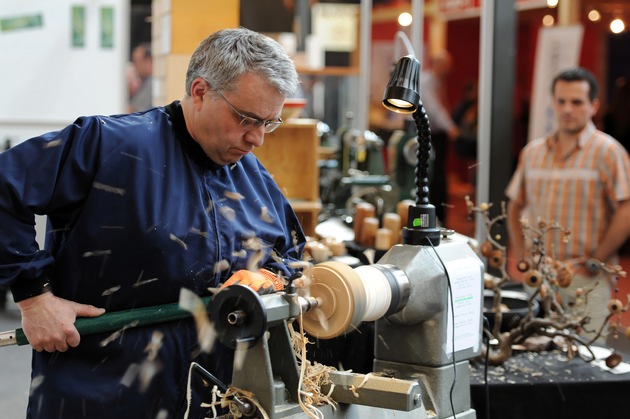 Le bois sera la star de la 10e édition de SALON BOIS du 8 au 10 février 2013 à Bulle / 95 exposants présenteront leurs activités dans le domaine de la construction et l&#039;énergie