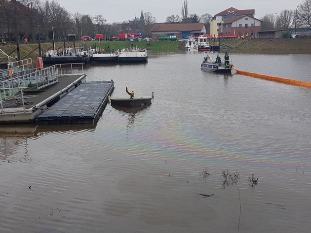 POL-NI: Nienburg/Verden-Sportboot im Hafen gesunken