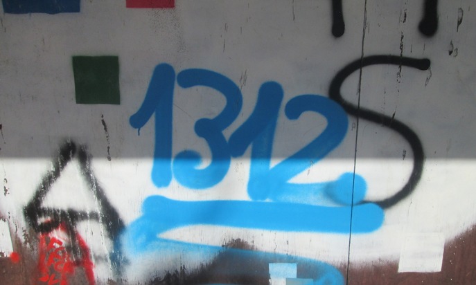 POL-RZ: Graffitischmierereien in Sandesneben - Zeugen gesucht