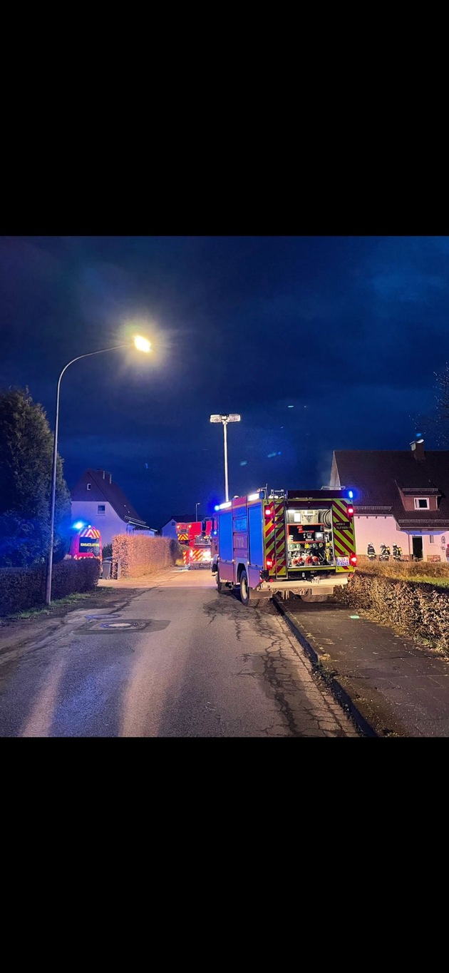 FW Horn-Bad Meinberg: Küchenbrand endet glimpflich - keine Personen verletzt