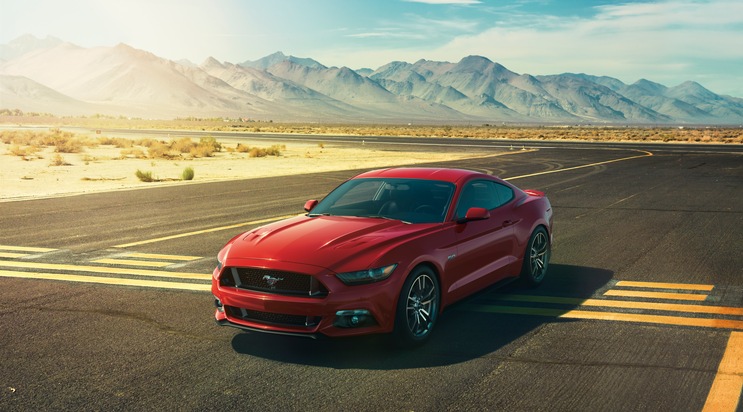 Der neue Ford Mustang feiert auf der Essen Motor Show seine Deutschlandpremiere (FOTO)