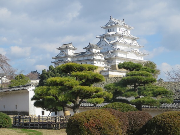 Historisches Hyogo: Takeda-jo ist das &quot;Machu Picchu Japans&quot;/ Die Präfektur Hyogo in der Setouchi-Region zieht mit Burgen, Blüten, Beef und Brauereien Japanreisende in ihren Bann