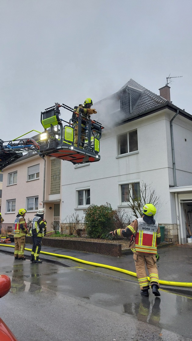 FW Paderborn: Gemeldeter Wohnungsbrand in Paderborner Innenstadt