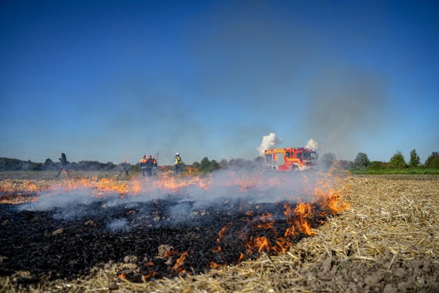 FW Frechen: Berufsfeuerwehrtag der Jugendfeuerwehr Frechen: Ein Tag und eine Nacht voller spannender Einsätze