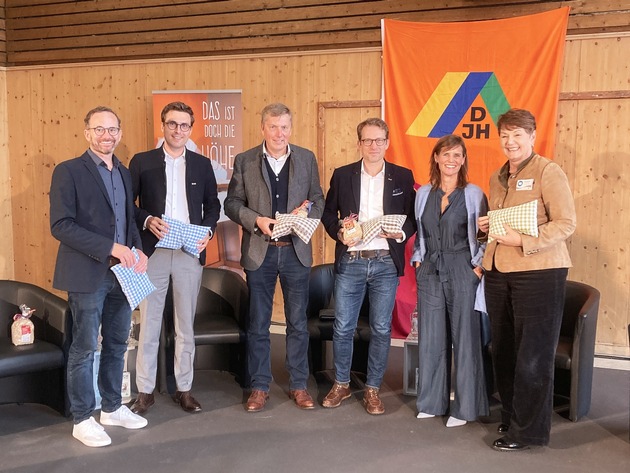 70 Jahre Jugendherberge Hebelhof Feldberg – Abschied und Weckruf