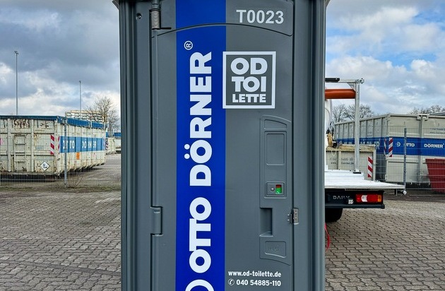 OTTO DÖRNER GmbH & Co. KG: Toiletten für Toleranz: Rostock Fans nutzen OD TOILETTEN von OTTO DÖRNER und helfen durch jede unbeschädigte Toilette dem Nachwuchs von F.C. Hansa Rostock