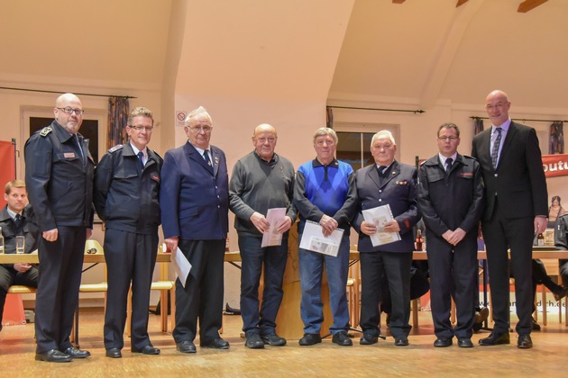 FW-OE: Jahresdienstbesprechung der Feuerwehr Lennestadt - Einsätze und Personalstand sind gestiegen
