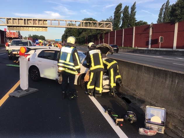 FW-BO: Verkehrsunfall auf der A40 im Berufsverkehr