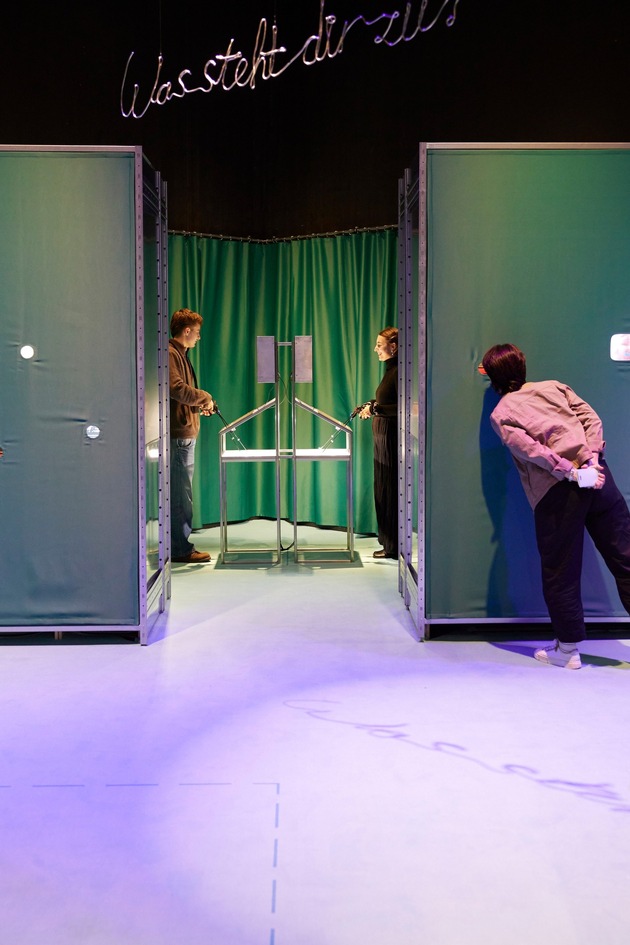 Stapferhaus: Finissage von «Hauptsache gesund. Eine Ausstellung mit Nebenwirkungen»