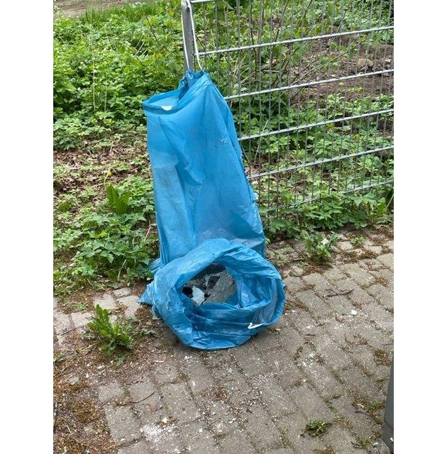 POL-SE: Hemdingen- Entsorgung von asbesthaltigen Platten - Polizei sucht Zeugen