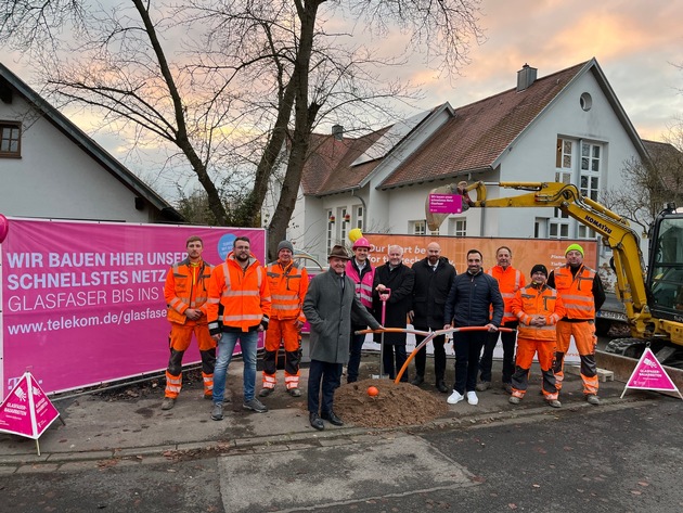 Bad Neustadt a. d. Saale: Telekom startet eigenwirtschaftlichen Glasfaserausbau in Brendlorenzen