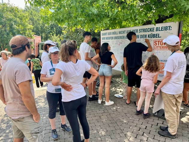 Medienmitteilung: «Gemeinsam gegen Littering: Heidi und IGSU sensibilisieren Reisende»