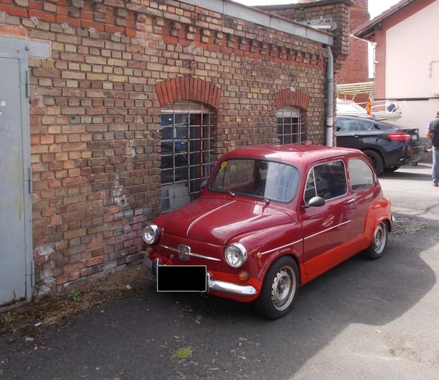 POL-PDLU: Oldtimer beschädigt