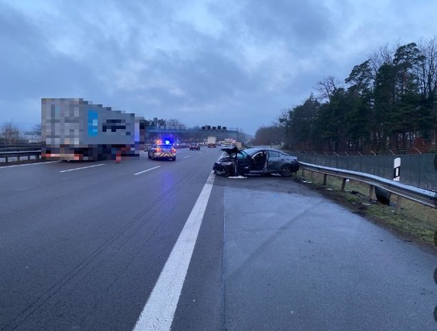 POL-PASTKL: Fahrstreifenwechsel sorgt f&uuml;r Verkehrsbeeintr&auml;chtigungen