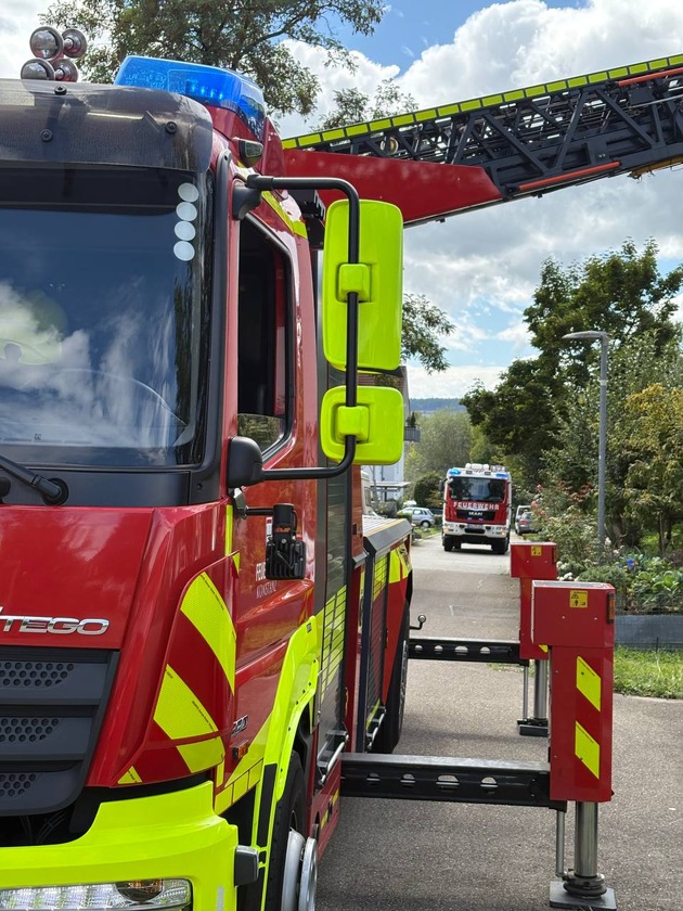 FW Reichenau: Verletzte Person aus Obergeschoß gerettet, Reichenau-Lindenbühl, 29.08.2025
