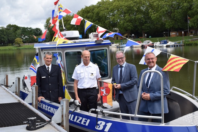 POL-NI: Nienburg- Neues Streifenboot für die Wasserschutzpolizei