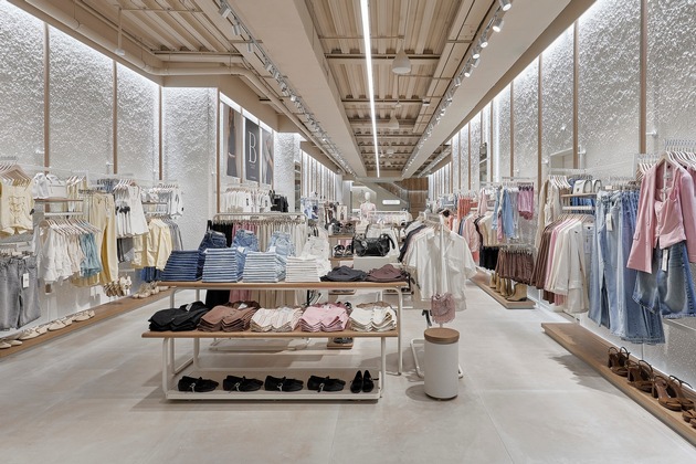 Pressemitteilung: Stradivarius eröffnete heute in der EUROPA-Galerie Saarbrücken