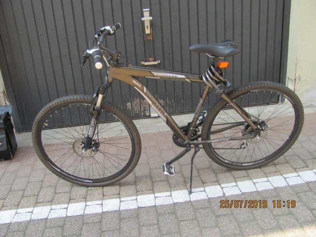 POL-FR: Waldkirch: Eigentümer von gestohlenen Fahrrädern gesucht