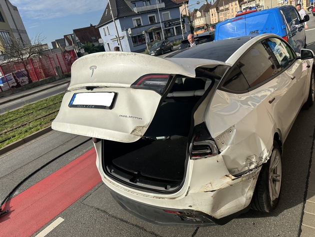 FW Weinheim: Verkehrsunfall mit mehreren PKW auf der Mannheimer Straße