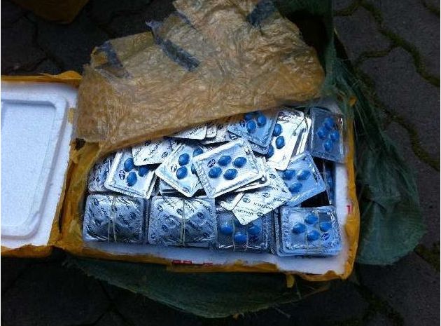 POL-H: Bundesautobahn (BAB) 2 -
6 000 Tabletten bei Verkehrskontrolle beschlagnahmt