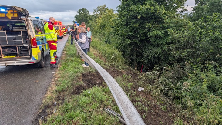 FW-WRN: Verkehrsunfall auf der Bundesautobahn 1 in Fahrtrichtung Köln
