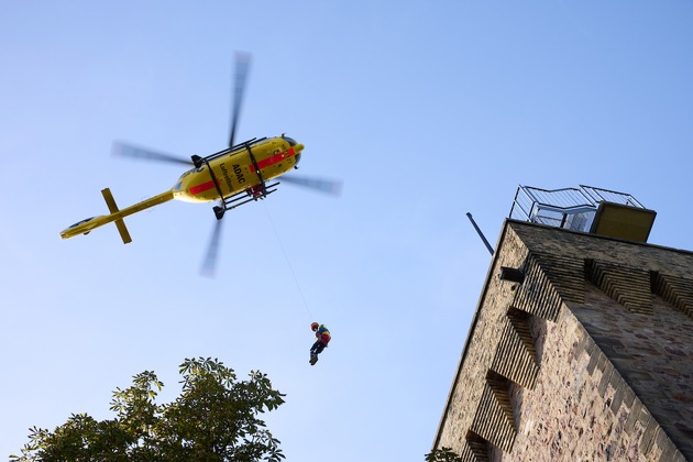 Imsweiler ADAC Luftrettung trainiert mit Rettungswinde