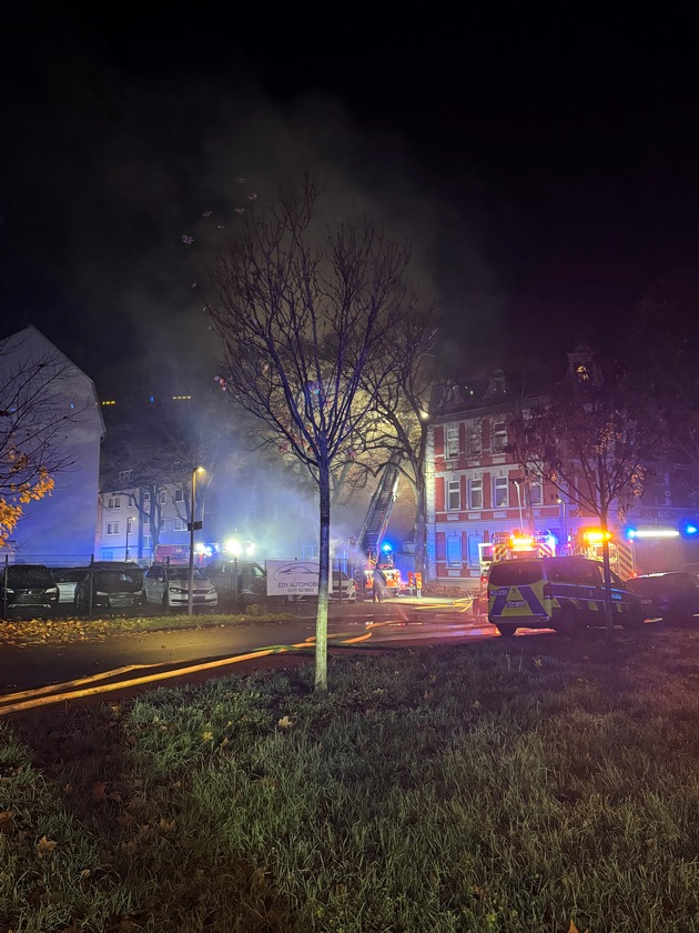 FW-GE: Vollbrand eines leerstehenden Gebäudes