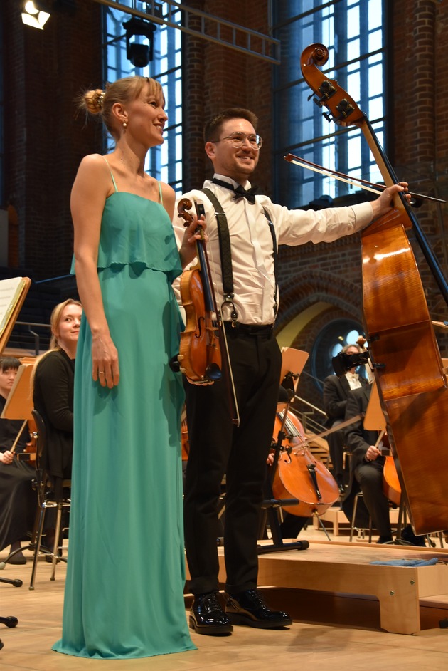 POL-NB: Große Emotionen und große Unterstützung: Das 29. Benefizkonzert begeistert in der Konzertkirche Neubrandenburg