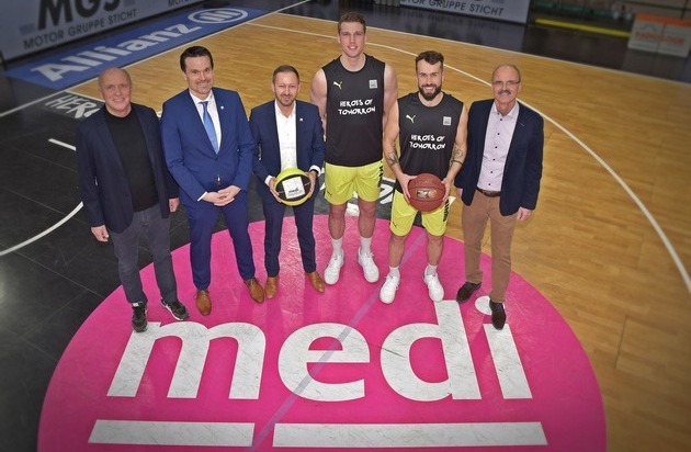 medi GmbH & Co. KG: Basketball: medi verlängert Sponsoringvertrag - medi und medi bayreuth bleiben gemeinsam am Ball