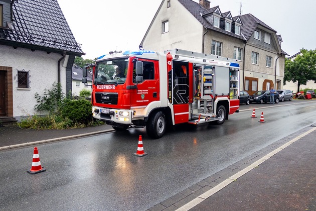 FW Finnentrop: Gewitterfront mit Starkregen sorgt für Feuerwehreinsätze