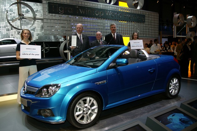 Neuer Opel Tigra TwinTop zum &quot;Cabrio des Jahres&quot; gewählt