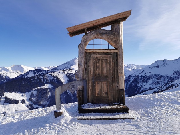 Selfie-Magnet im Ski Juwel Alpbachtal Wildschönau: Diese Türe sorgt für Klicks