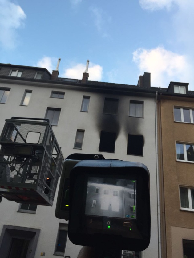 FW-DO: 17.11.2017- Feuer in der Innenstadt
Wohnungsbrand in Mehrfamilienhaus