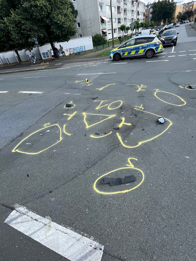 POL-DU: Rheinhausen: Schwerverletzter Motorradfahrer nach Verkehrsunfall