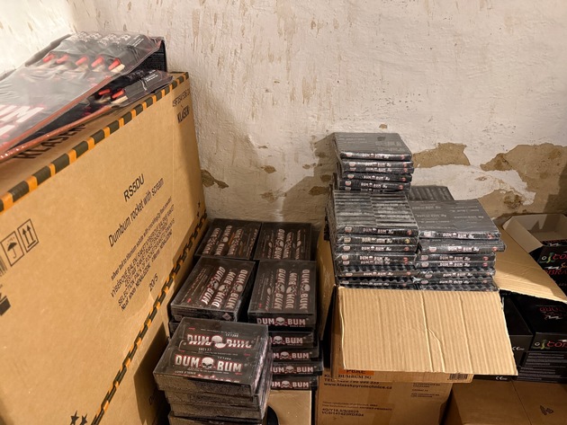 POL-E: Essen: Illegaler Handel mit Pyrotechnik - Ermittler stellen über eine halbe Tonne Sprengstoff sicher