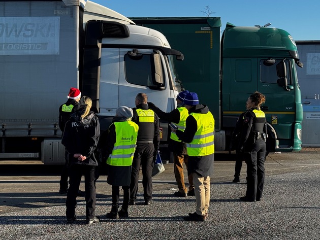 POL-VER: Weihnachtsaktion auf der Rastanlage Goldbach: Geschenkt&uuml;ten f&uuml;r Berufskraftfahrende