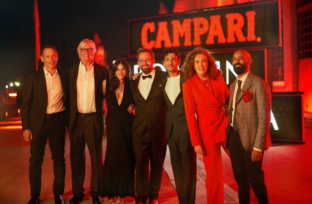 Campari Deutschland GmbH: Campari feiert Premiere des Filmprojekts Fellini Forward auf dem 78. Internationalen Filmfest in Venedig / Das Projekt spürt mit künstlicher Intelligenz dem kreativen Genie Federico Fellini nach