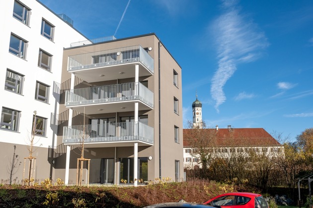 Carestone übergibt klimafreundliches und prämiertes Wohn- und Pflegezentrum in Bad Schussenried