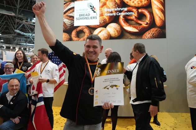 WM-Finale auf der iba in Düsseldorf: Michael Kress ist der erste Weltmeister der Brot-Sommeliers