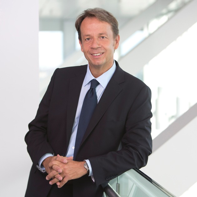 Gilles Marchand sera le futur directeur général de la SSR, à  compter du 1er octobre 2017 - Alice Sáchová-Kleisli rejoint le Conseil d&apos;administration