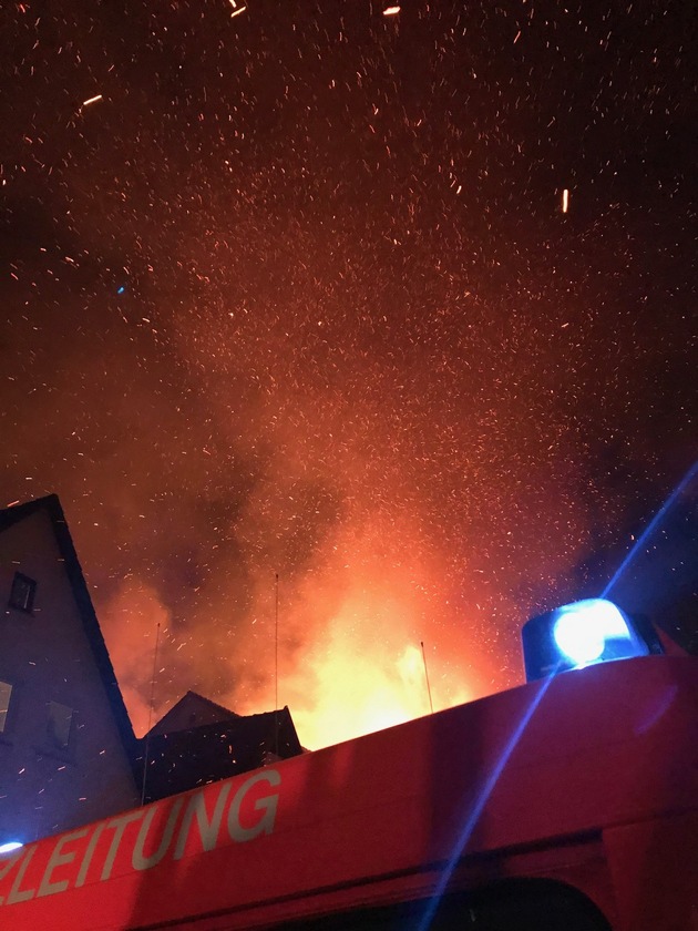 FW Lügde: Großbrand in der Altstadt von Lügde