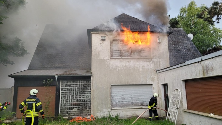 FW-EN: Brand in Gebäude in Niedersprockhövel