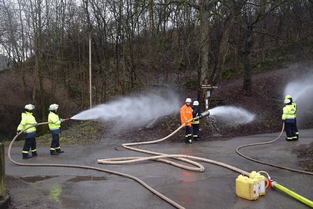 FW-OE: Grundausbildung bei der Feuerwehr - Erfolgreicher Abschluss des Modul 3 Lehrgangs