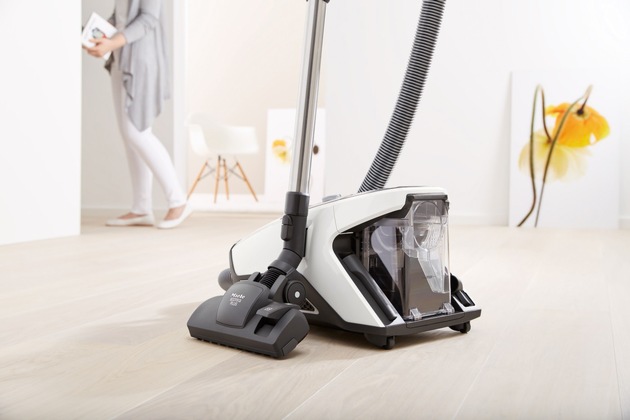 Puissant, silencieux et avec certificat d&#039;hygiène : le premier aspirateur dépourvu de sac de Miele