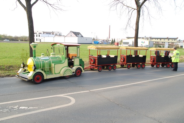 POL-GOE: (232/2012) - Nachtrag zu Unfall mit Straßenlokomotive in Rosdorf