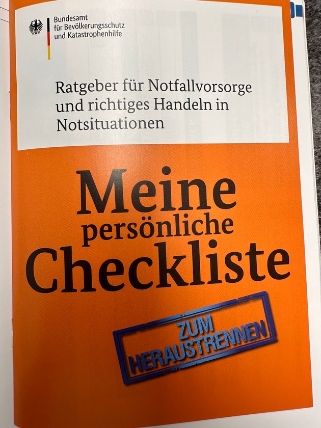 FW Weinheim: Feuerwehr Weinheim informiert am bundesweiten Warntag auf dem Dürerplatz