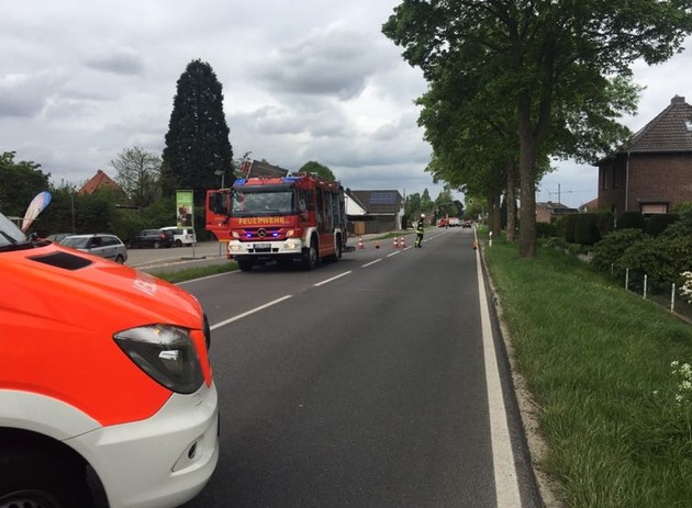 FW-KLE: Verkehrsunfall mit drei Verletzten auf der Bundesstraße 57