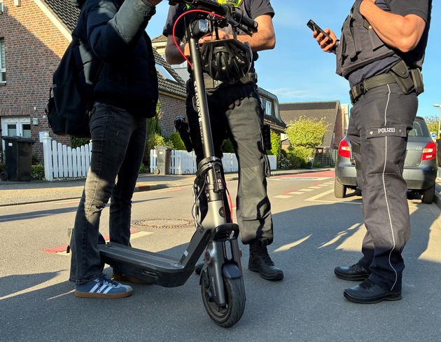 POL-WES: Kreis Wesel - Polizei zieht positive Bilanz bei Zweiradkontrollen / Bundesweiter Aktionstag "sicher.mobil.leben - Zweir&auml;der im Blick".