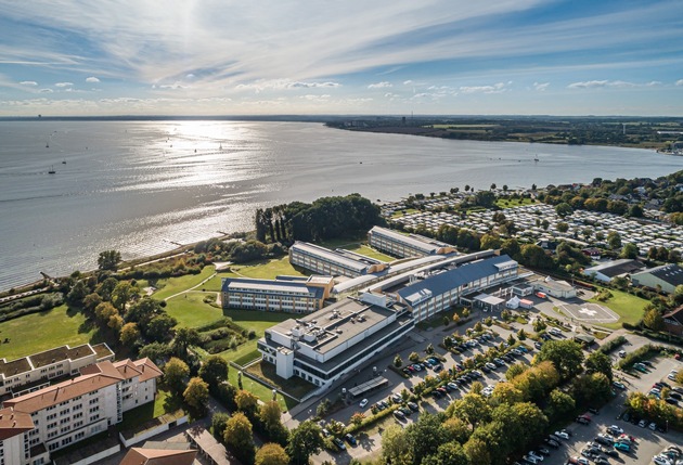 Pressemeldung Schön Klinik Neustadt: Chefarztwechsel in der Chirurgie zum Jahresende 2025