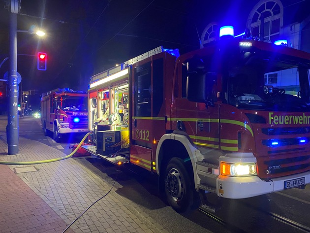 FW-GE: Undichte Flüssiggasleitung an einem Pkw sorgt für nächtlichen Feuerwehreinsatz in Buer